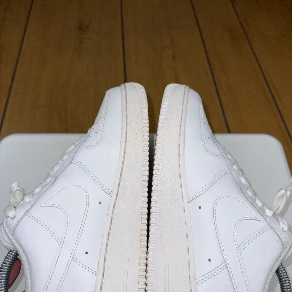 Nike Air Force 1 07 Low Triple White Mens Sneakers CW2288-111 Size 9